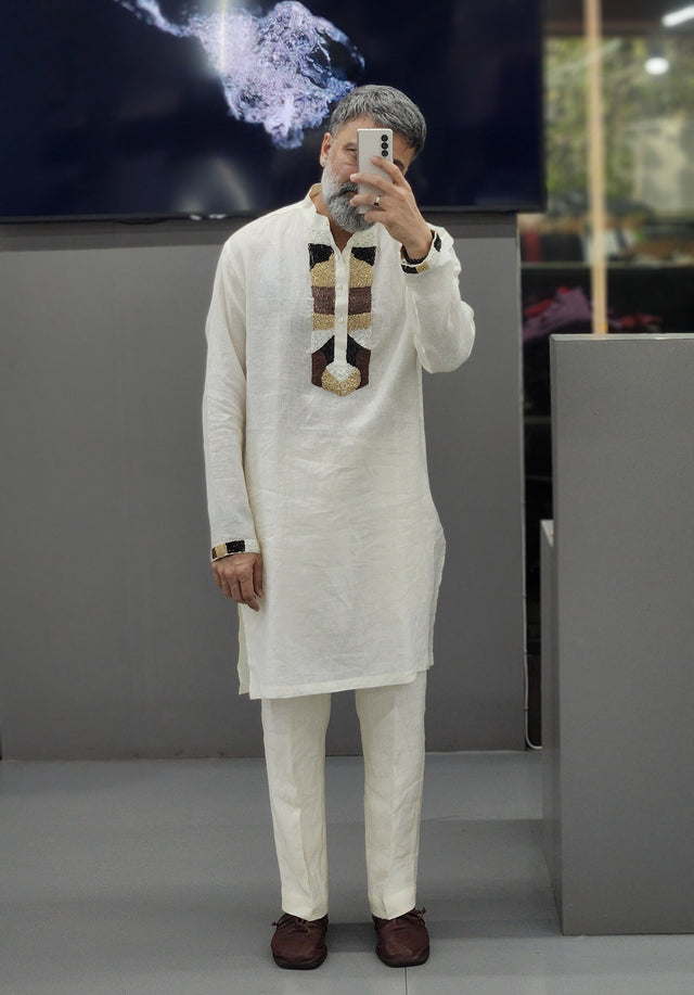Off-White Geometric Color-Block Hand Khatli Pure Linen Kurta