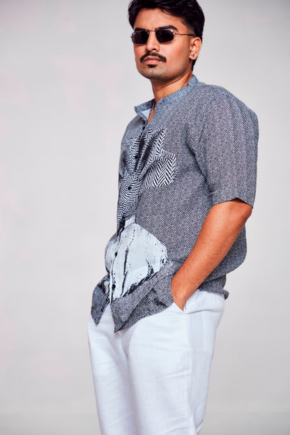 Serenity in Simplicity : The Minimalist Grey and White Pure Linen Short Sleeve Shirt