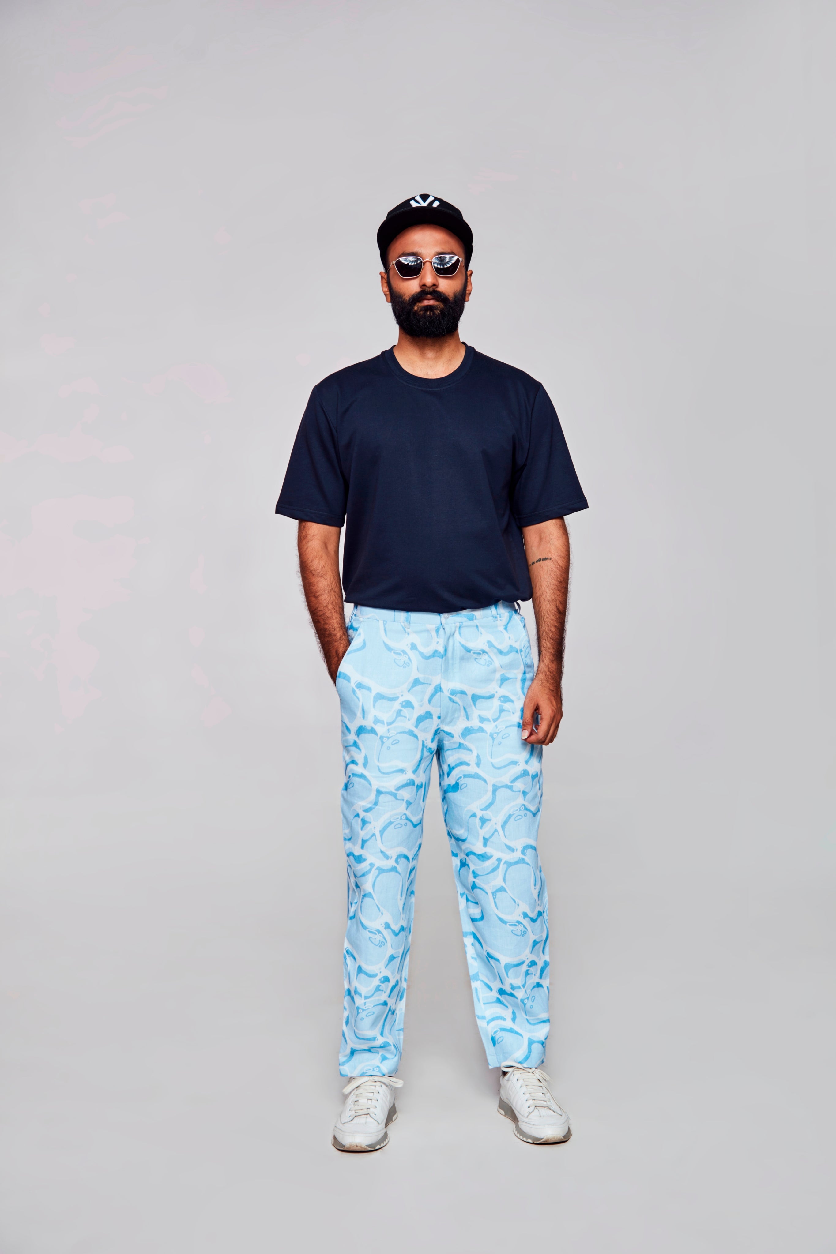 Blue Cat : Pure Linen Loose Tapered Fit Pant