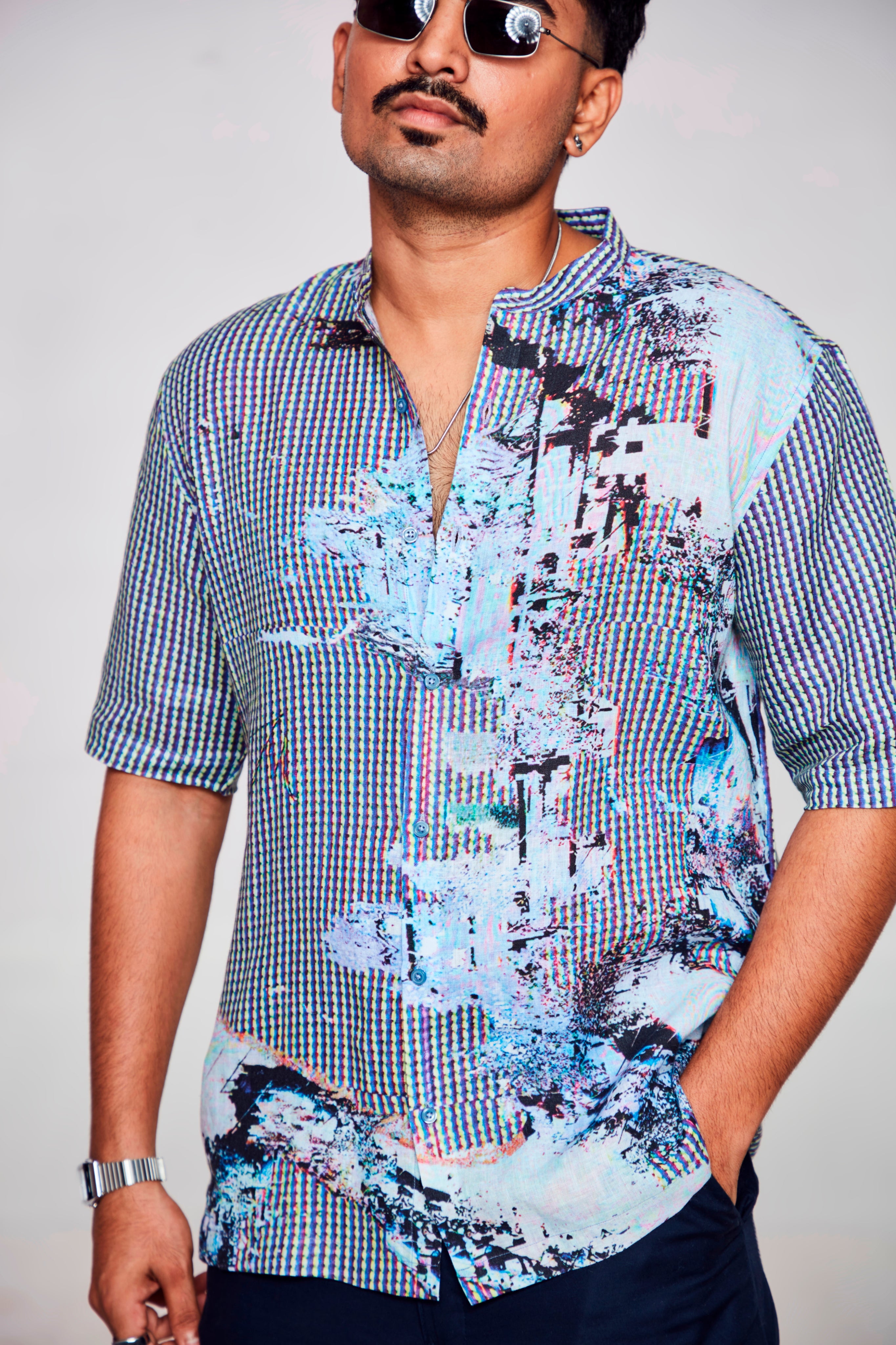 Cyber Navigator : Boundless Worlds through the Screen - Pure Linen Short Sleeve Shirt