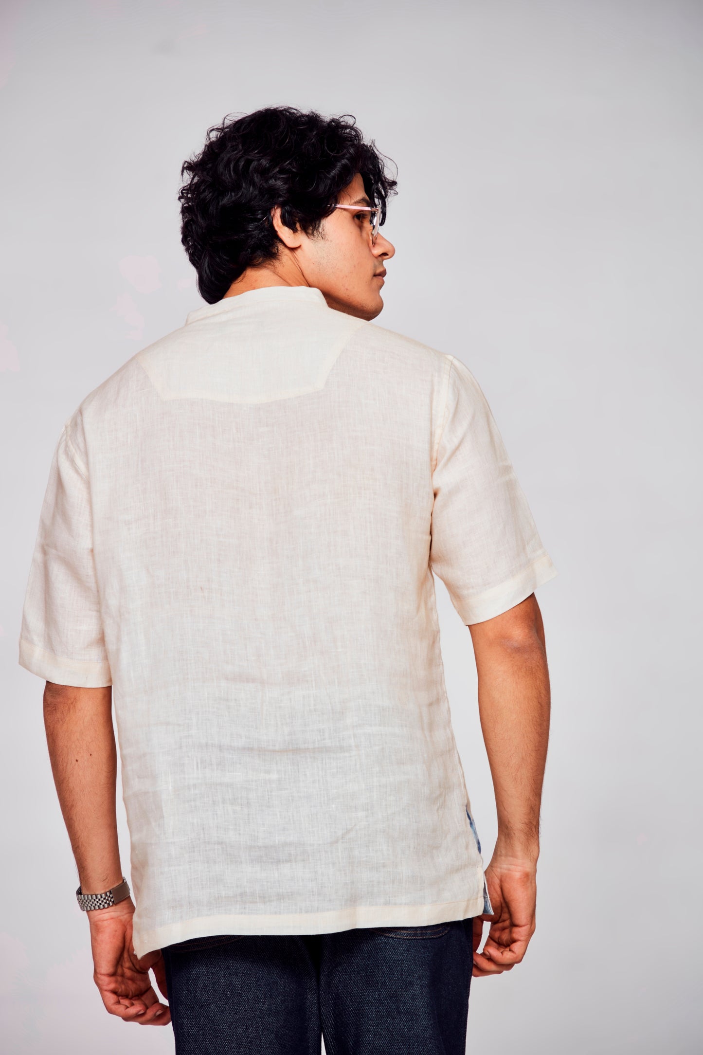 Winged Serenity : Nature's Grace with Avian Elegance - Pure Linen Short Sleeve