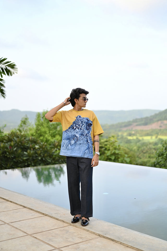"Fearless Grizzy : Powerfull nature of 3D bear Oversize Linen Tshirt"