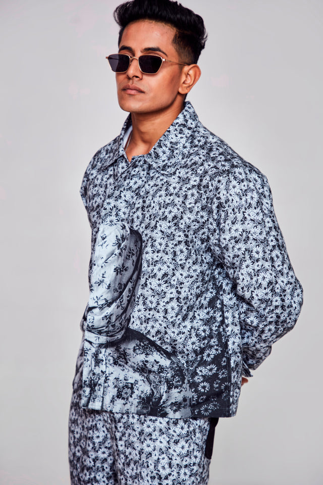 Tech Trendsetter : Pure Linen Crop Length Jacket